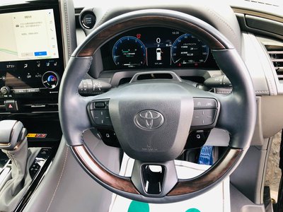 صورة 22 لـ 2024 Toyota ALPHARD