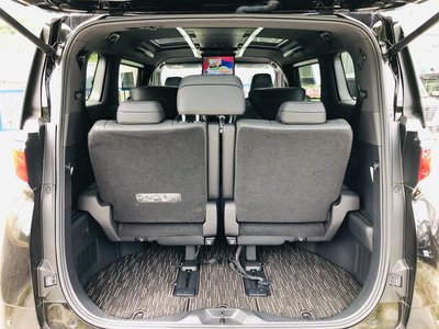 صورة 49 لـ 2024 Toyota ALPHARD