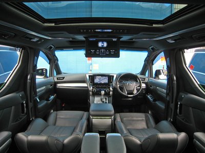 2018 Toyota VELLFIRE — фото 26