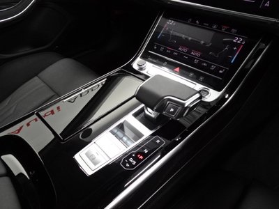 2025 AUDI A8 thumbnail 38