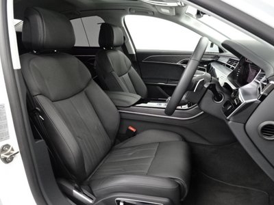 2025 AUDI A8 photo 15