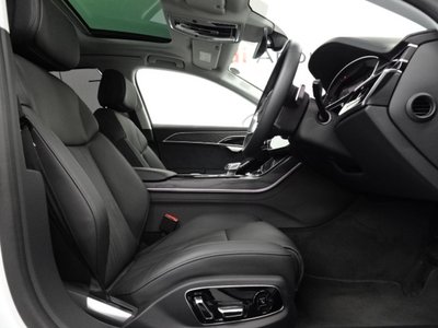 2025 AUDI A8 thumbnail 39
