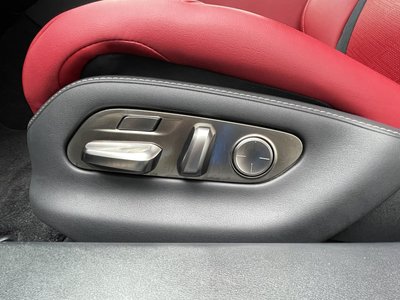 2018 Lexus LS thumbnail 37