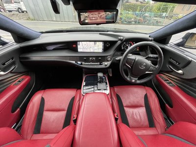 2018 Lexus LS thumbnail 19