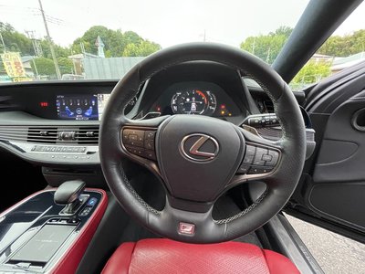 2018 Lexus LS thumbnail 39