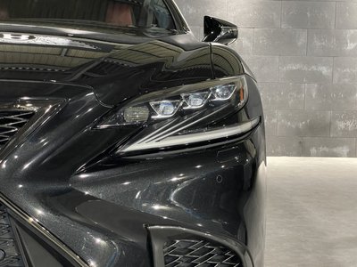 2018 Lexus LS photo 13