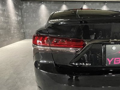 2018 Lexus LS photo 15