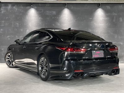 2018 Lexus LS photo 4