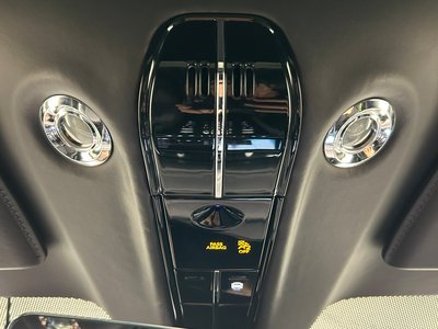 صورة 49 لـ 2024 Aston Martin DB12