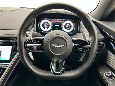 صورة 30 لـ 2024 Aston Martin DB12