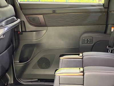 2025 Toyota ALPHARD 照片 36