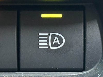 2025 Toyota CROWN ESTATE photo 8