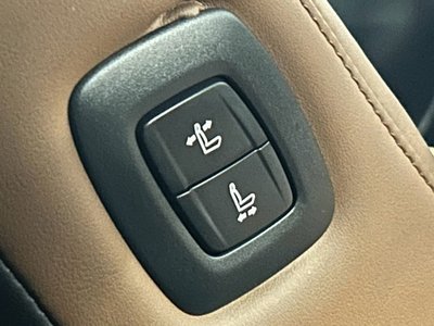 2025 Toyota CROWN ESTATE thumbnail 55