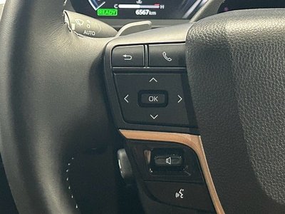 2025 Toyota CROWN ESTATE thumbnail 30