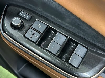 2025 Toyota CROWN ESTATE thumbnail 50