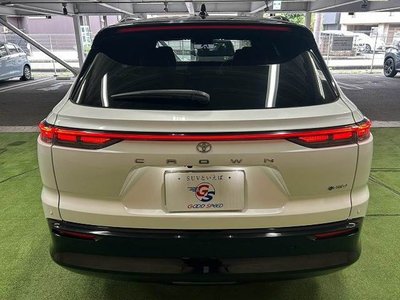2025 Toyota CROWN ESTATE photo 16