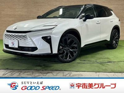 2025 Toyota CROWN ESTATE photo 1