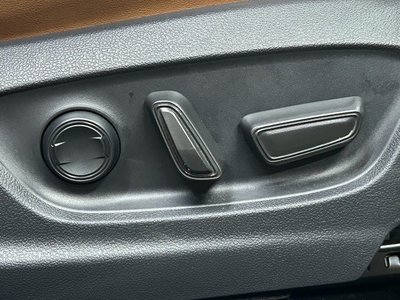 2025 Toyota CROWN ESTATE thumbnail 52