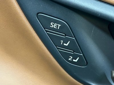 2025 Toyota CROWN ESTATE thumbnail 51