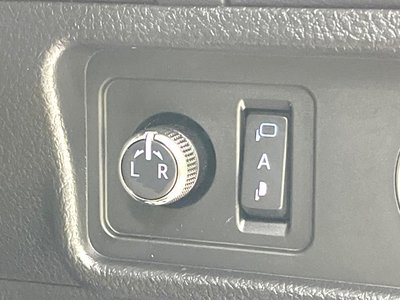 2018 Toyota LAND CRUISER PRADO — фото 38