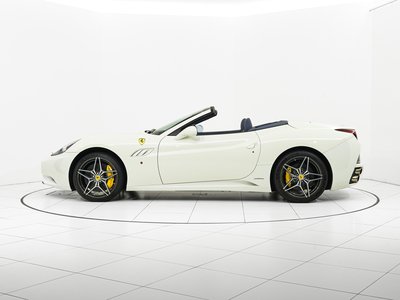 2011 Ferrari CALIFORNIA — фото 10