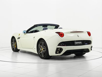 2011 Ferrari CALIFORNIA — фото 9