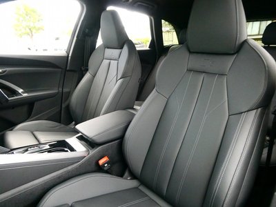 2025 AUDI Q5 photo 12