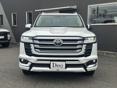 صورة مصغرة 5 لـ 2025 Toyota LAND CRUISER 300