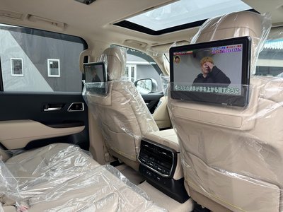 صورة مصغرة 72 لـ 2025 Toyota LAND CRUISER 300