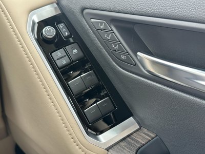 صورة مصغرة 43 لـ 2025 Toyota LAND CRUISER 300