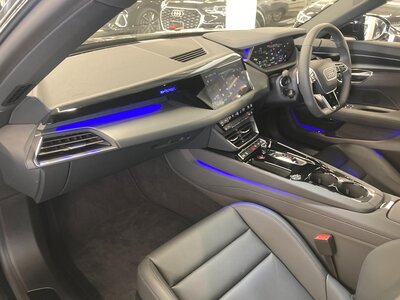 2024 AUDI E-TRON GT QUATTRO — фото 13