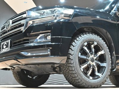 صورة 46 لـ 2017 Toyota LAND CRUISER 200