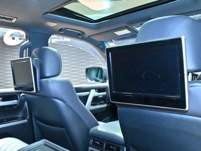 صورة 41 لـ 2017 Toyota LAND CRUISER 200