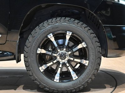 صورة 66 لـ 2017 Toyota LAND CRUISER 200
