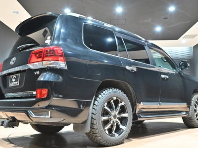 صورة 53 لـ 2017 Toyota LAND CRUISER 200