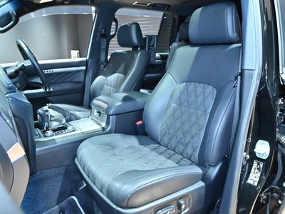صورة 20 لـ 2017 Toyota LAND CRUISER 200