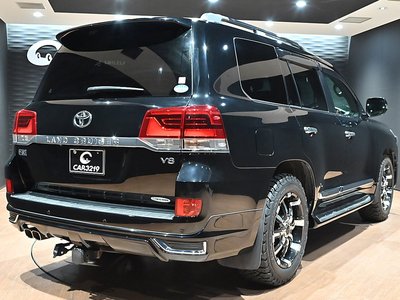 صورة 2 لـ 2017 Toyota LAND CRUISER 200
