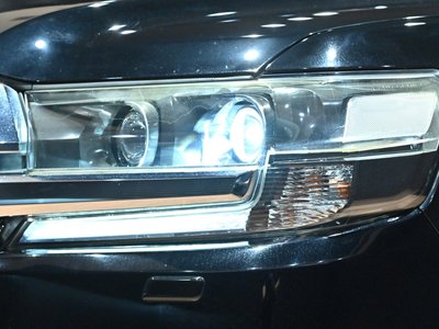 صورة 49 لـ 2017 Toyota LAND CRUISER 200