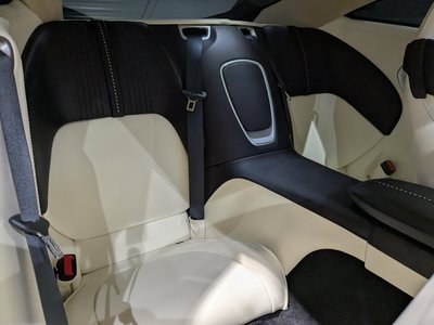 2017 Aston Martin DB11 — фото 20