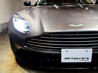2017 Aston Martin DB11 — фото 6