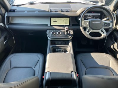 صورة 14 لـ 2024 LAND Rover DEFENDER