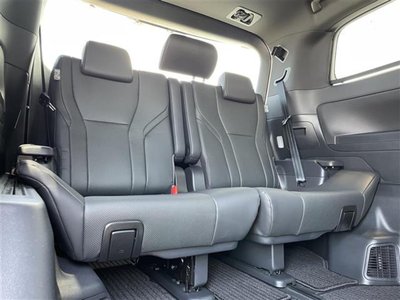 صورة 14 لـ 2025 Toyota ALPHARD