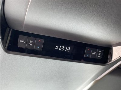 صورة 29 لـ 2025 Toyota ALPHARD