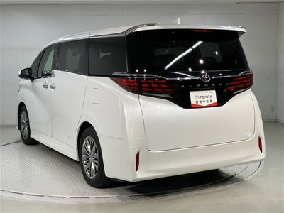 2023 Toyota ALPHARD — фото 5