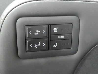 صورة 119 لـ 2025 Toyota ALPHARD