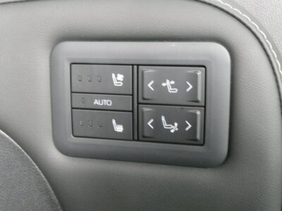 صورة 19 لـ 2025 Toyota ALPHARD