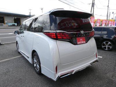 صورة 62 لـ 2025 Toyota ALPHARD