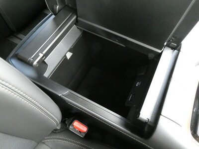 صورة 99 لـ 2025 Toyota ALPHARD