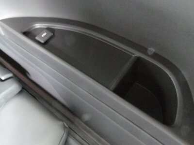 صورة 128 لـ 2025 Toyota ALPHARD