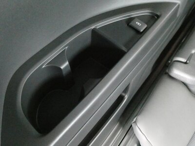 صورة 131 لـ 2025 Toyota ALPHARD